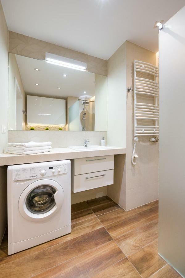 Orange, Modern Apartment In The City Centre 克拉科夫 外观 照片
